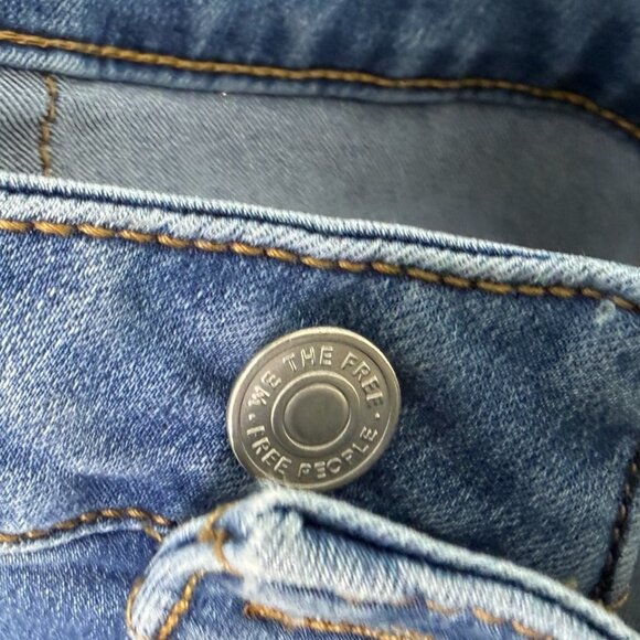 We The Free Just Float On Flare Jeans Blue Denim Bell Bottom Size 30 - Picture 11 of 11